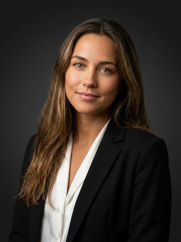 Chloe K. headshot