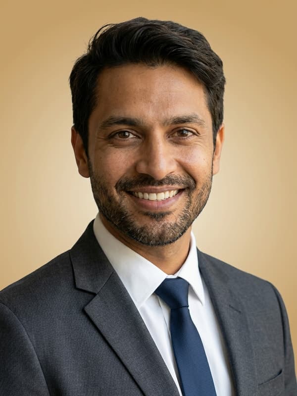 Daniel M. headshot